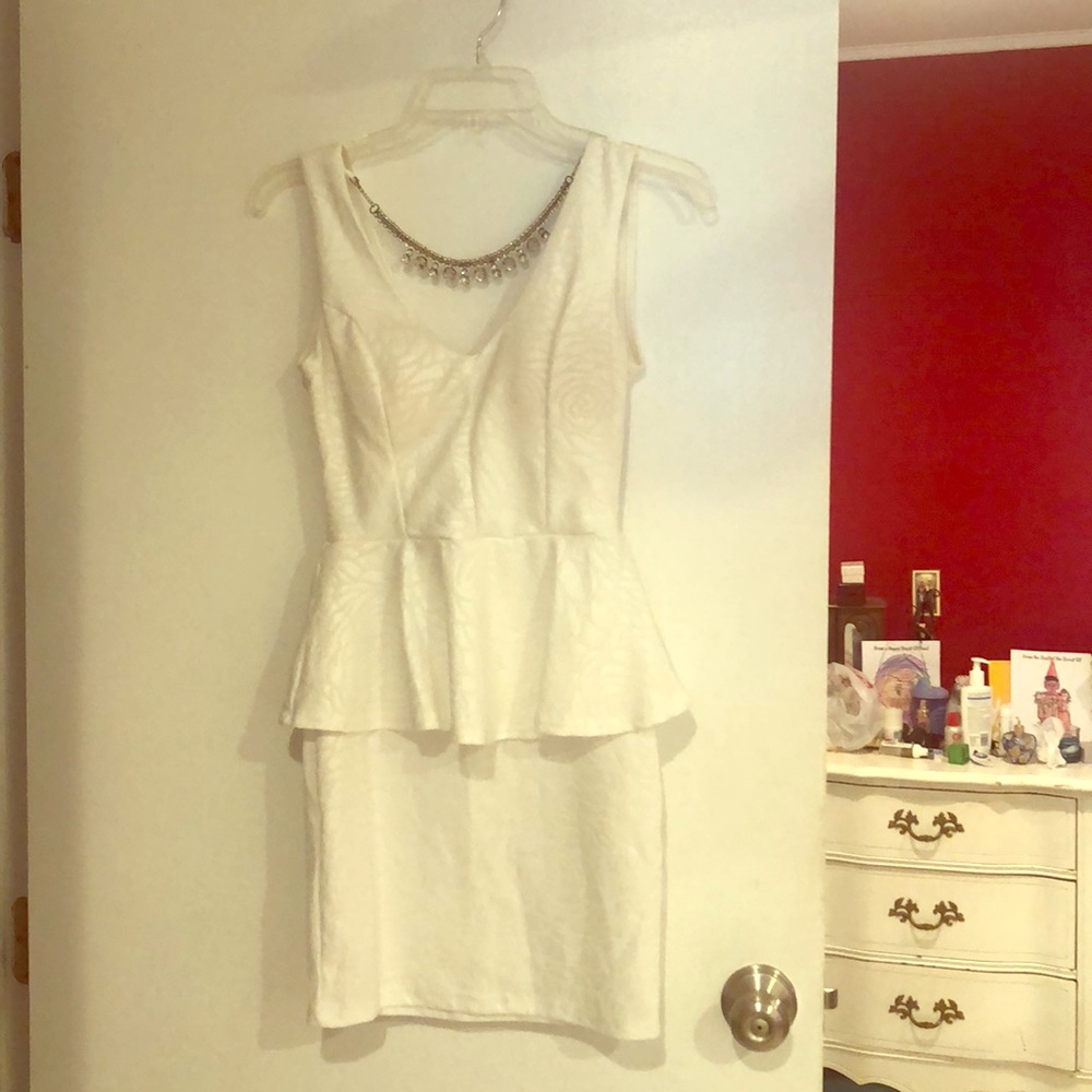 White dress with necklace you could un attach